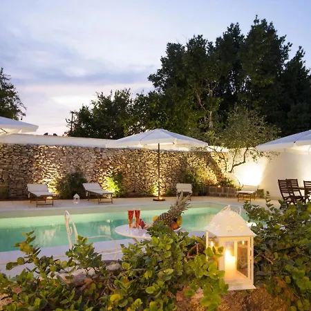 Apartment Studio Luxury Courtyard-4 By Interhome