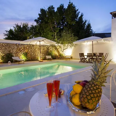 Apartment Studio Luxury Courtyard-4 By Interhome *