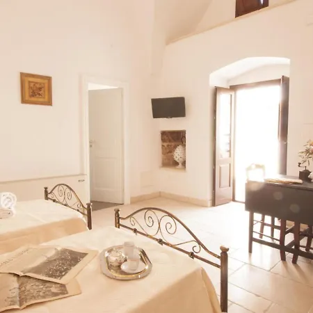 Apartment Studio Luxury Courtyard-4 By Interhome