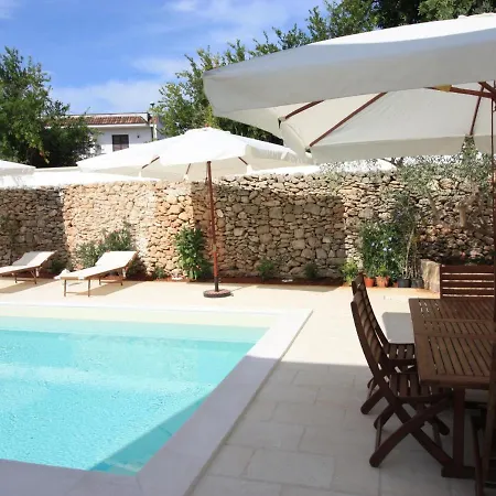 Apartment Studio Luxury Courtyard-4 By Interhome Racale